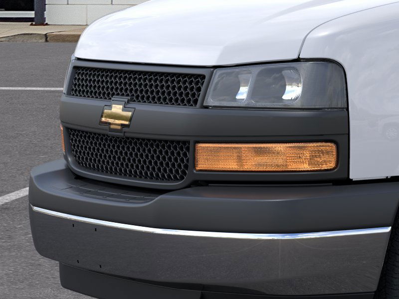 2025 Chevrolet Express Cargo 3500 photo 13