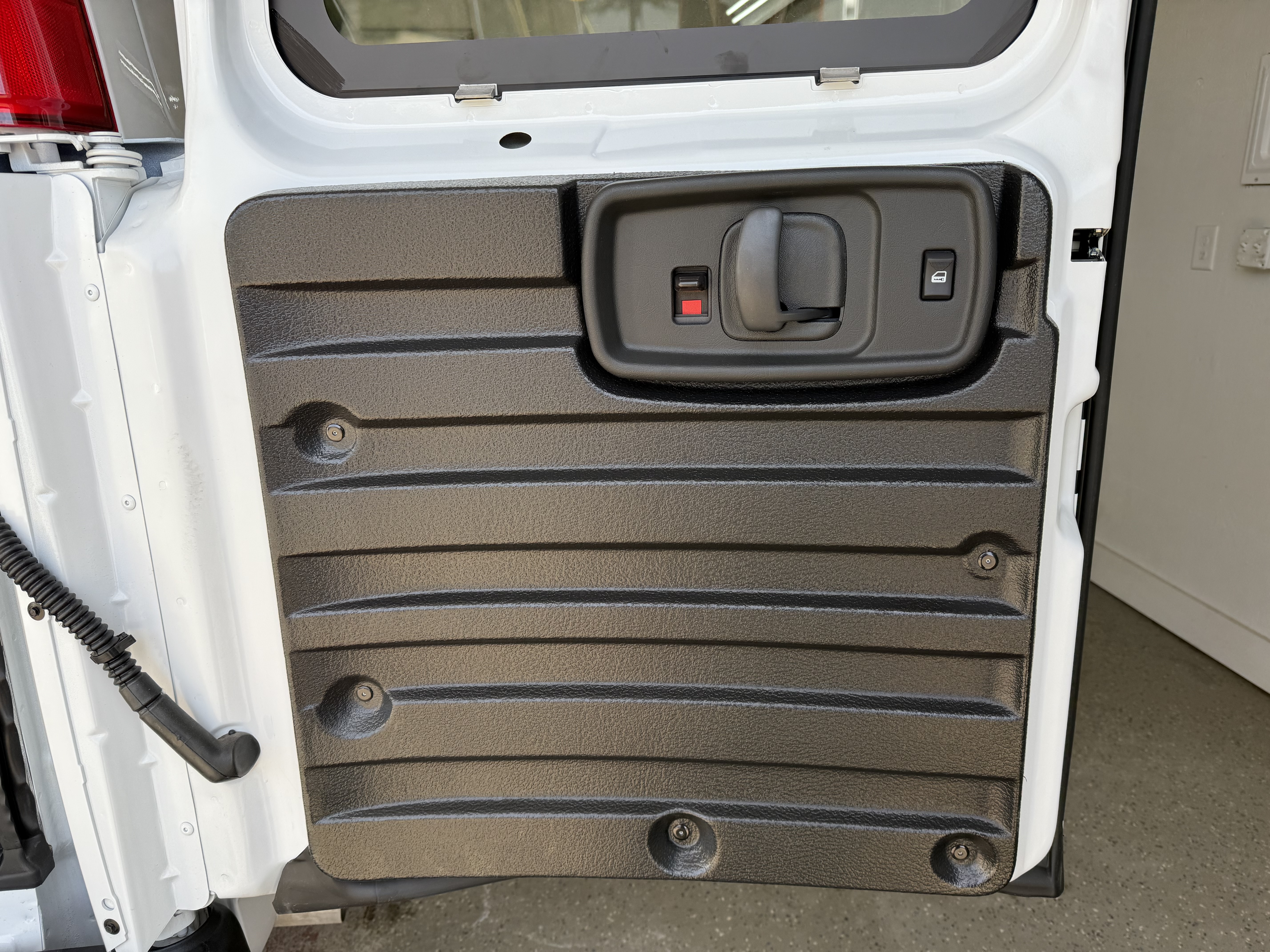 2025 Chevrolet Express Cargo Work Van - Photo 40