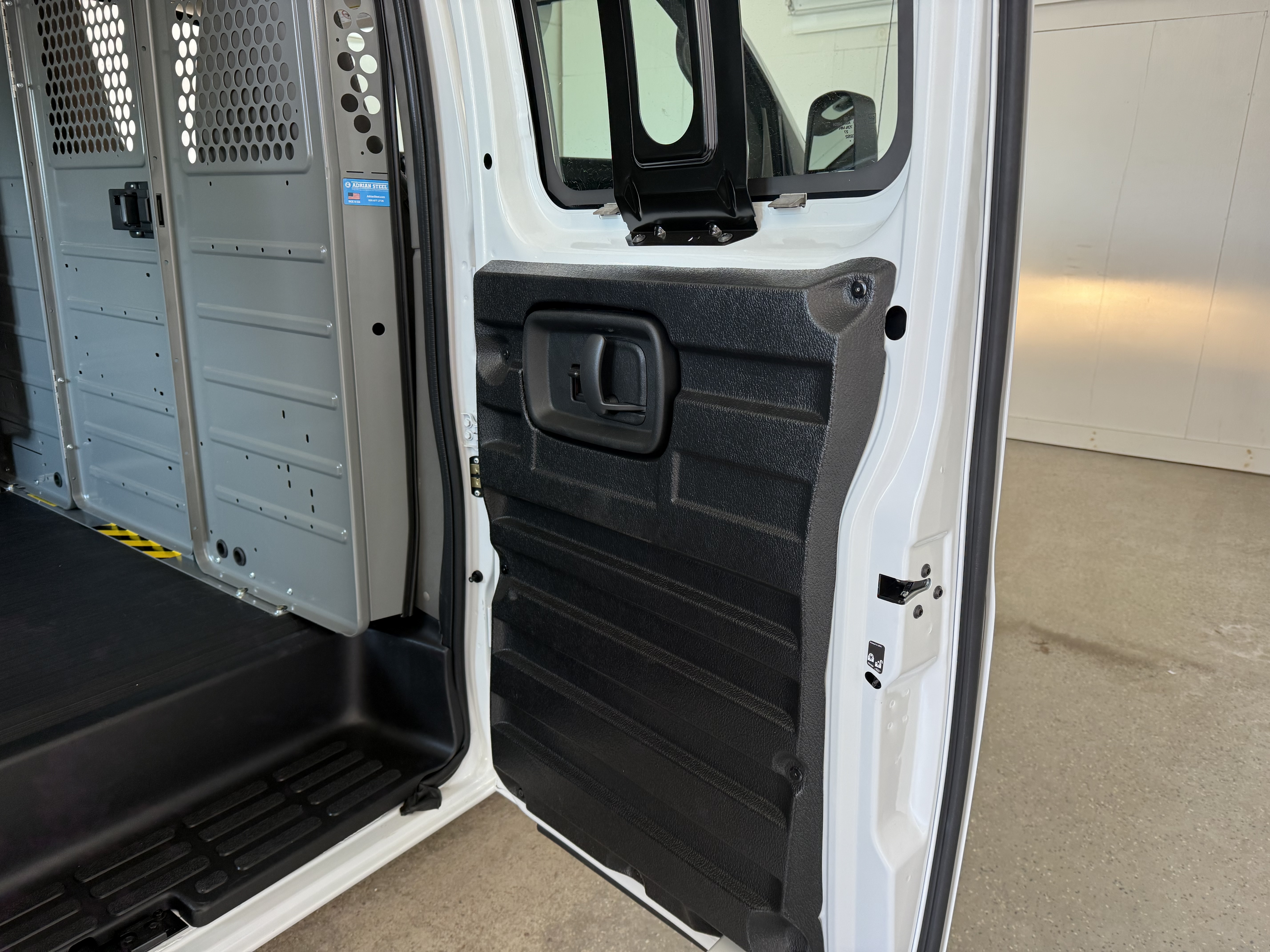 2025 Chevrolet Express Cargo Work Van - Photo 35