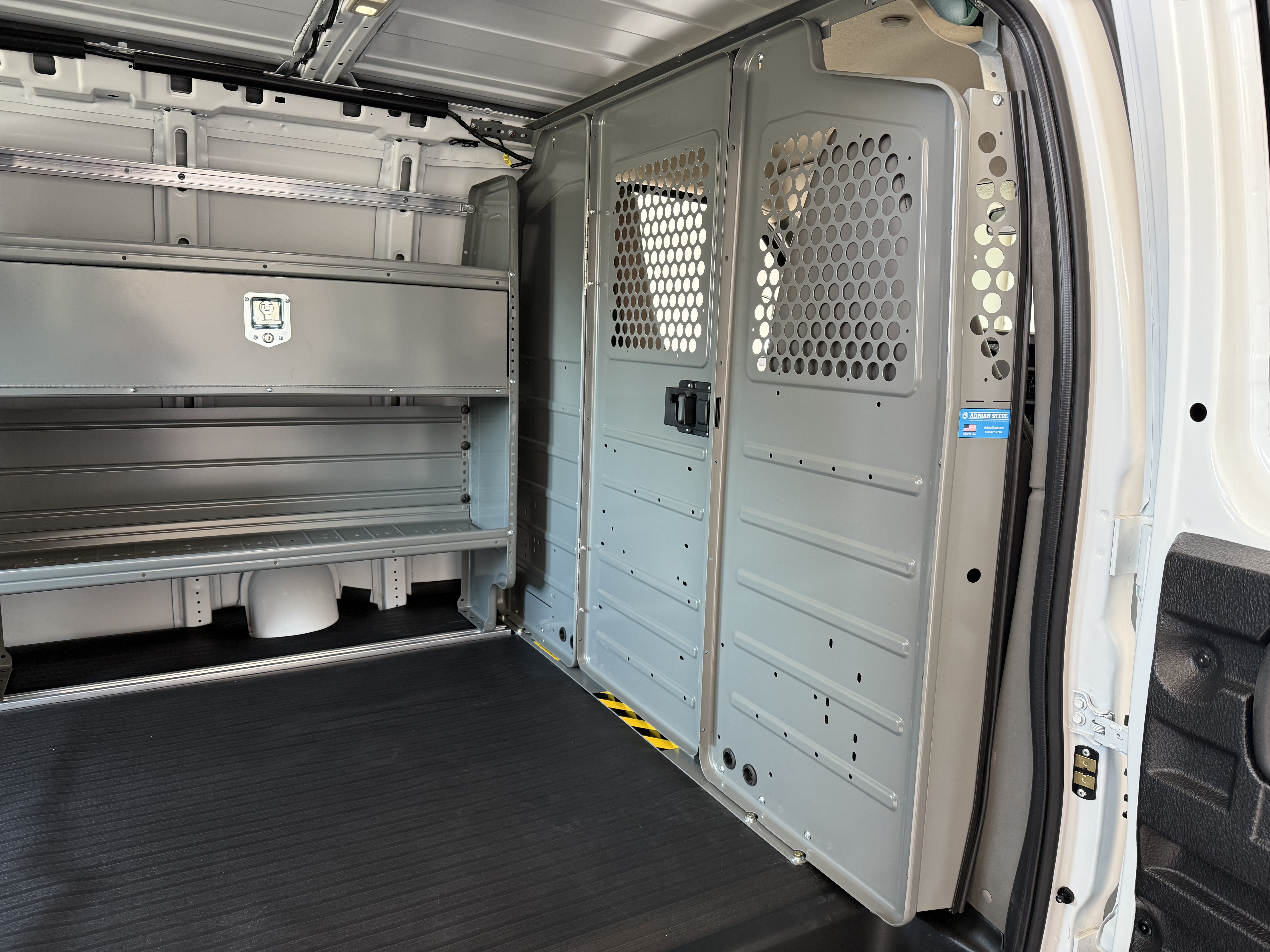 2025 Chevrolet Express Cargo Work Van - Photo 33