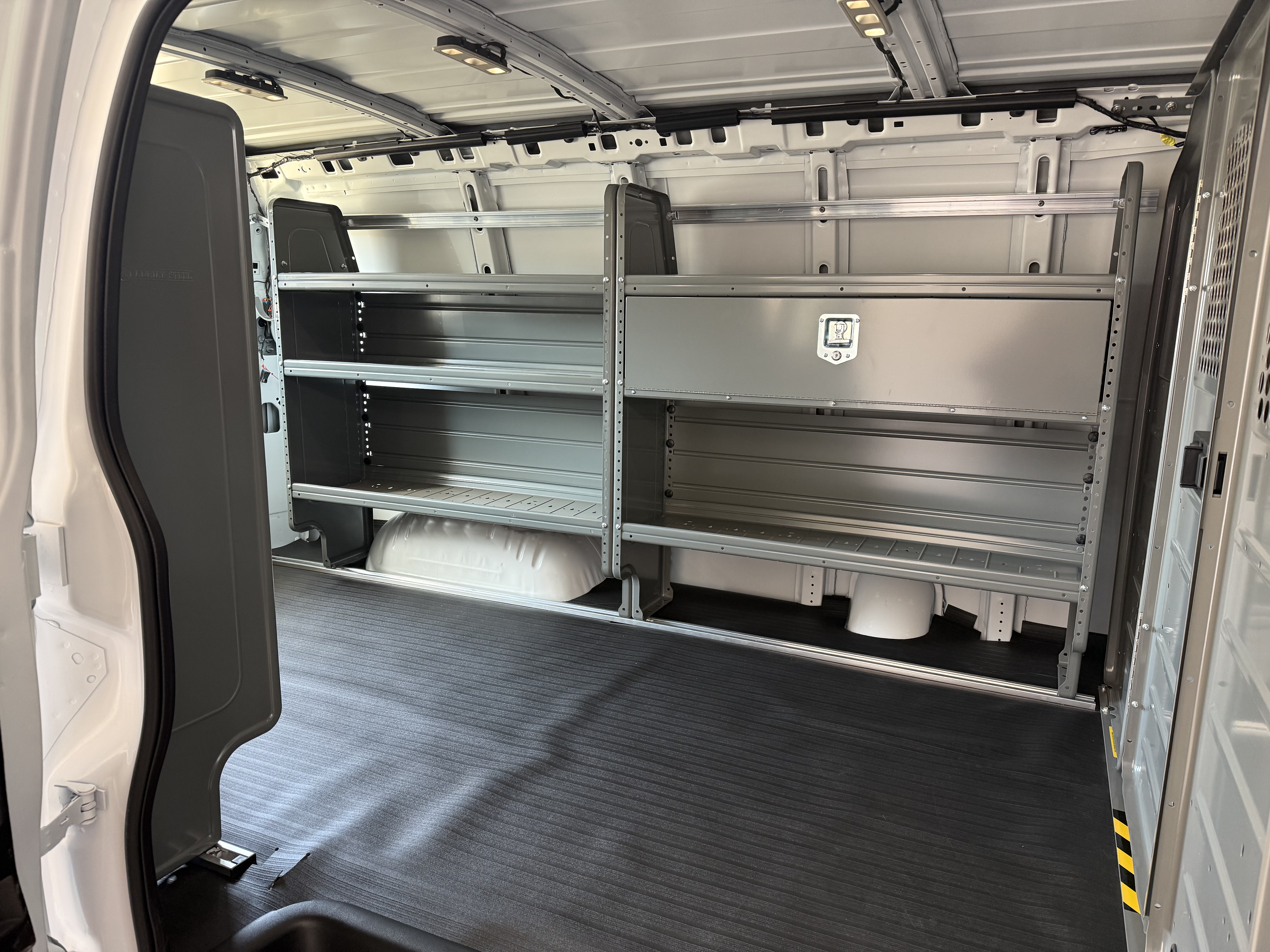 2025 Chevrolet Express Cargo Work Van - Photo 34