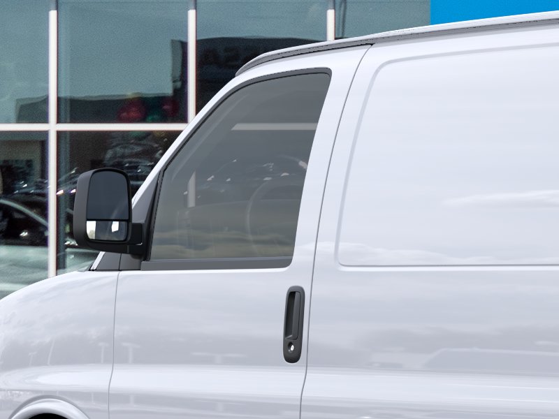 New 2026 Summit White Chevrolet WT image 36