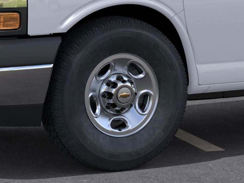 2025 Chevrolet Express Cargo 3500 photo 10