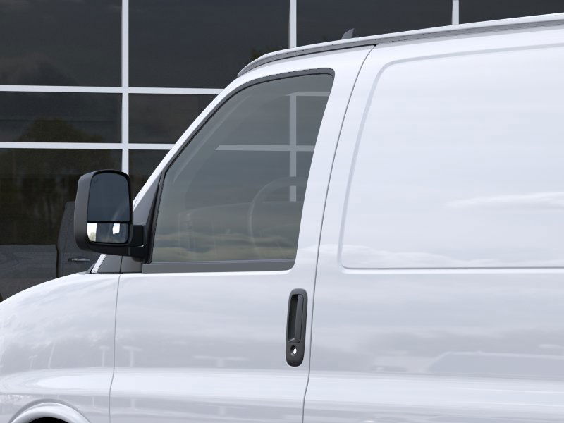 2025 Chevrolet Express Cargo 3500 photo 13