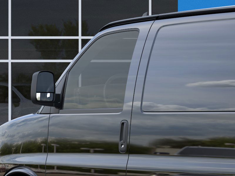 2025 Chevrolet Express Cargo 3500 photo 12