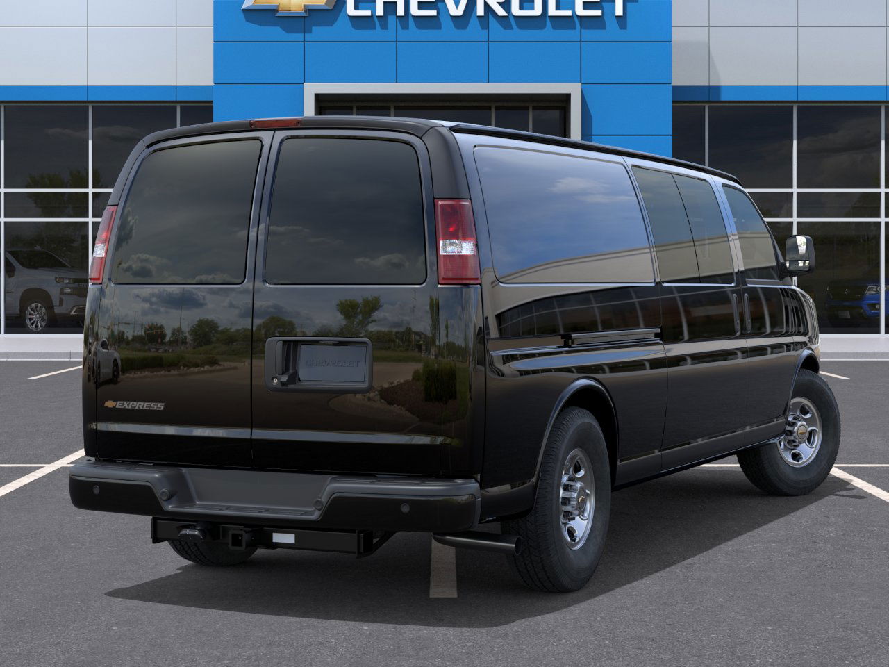 2025 Chevrolet Express Cargo 3500 photo 4