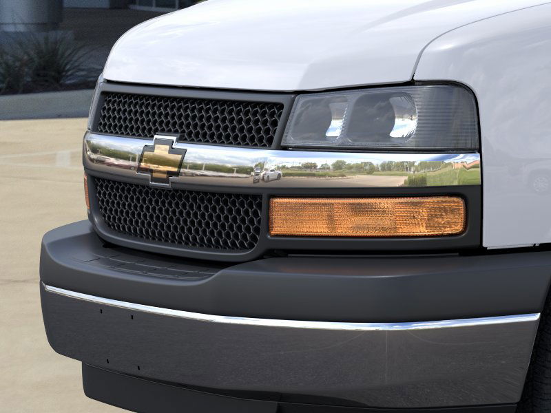 2024 Chevrolet Express Cargo Work Van - Photo 13
