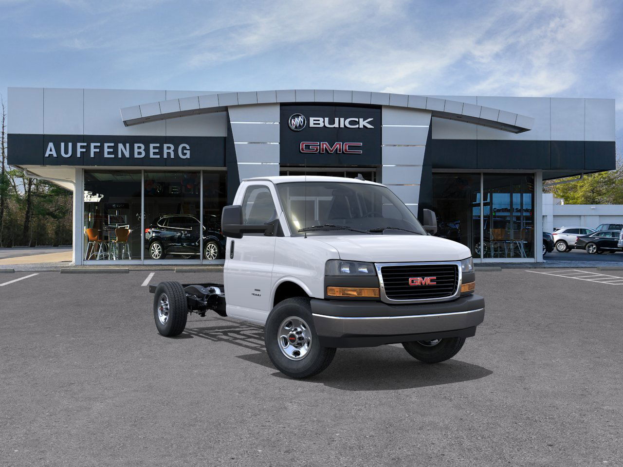 New 2025 Summit White GMC 1WT image 33