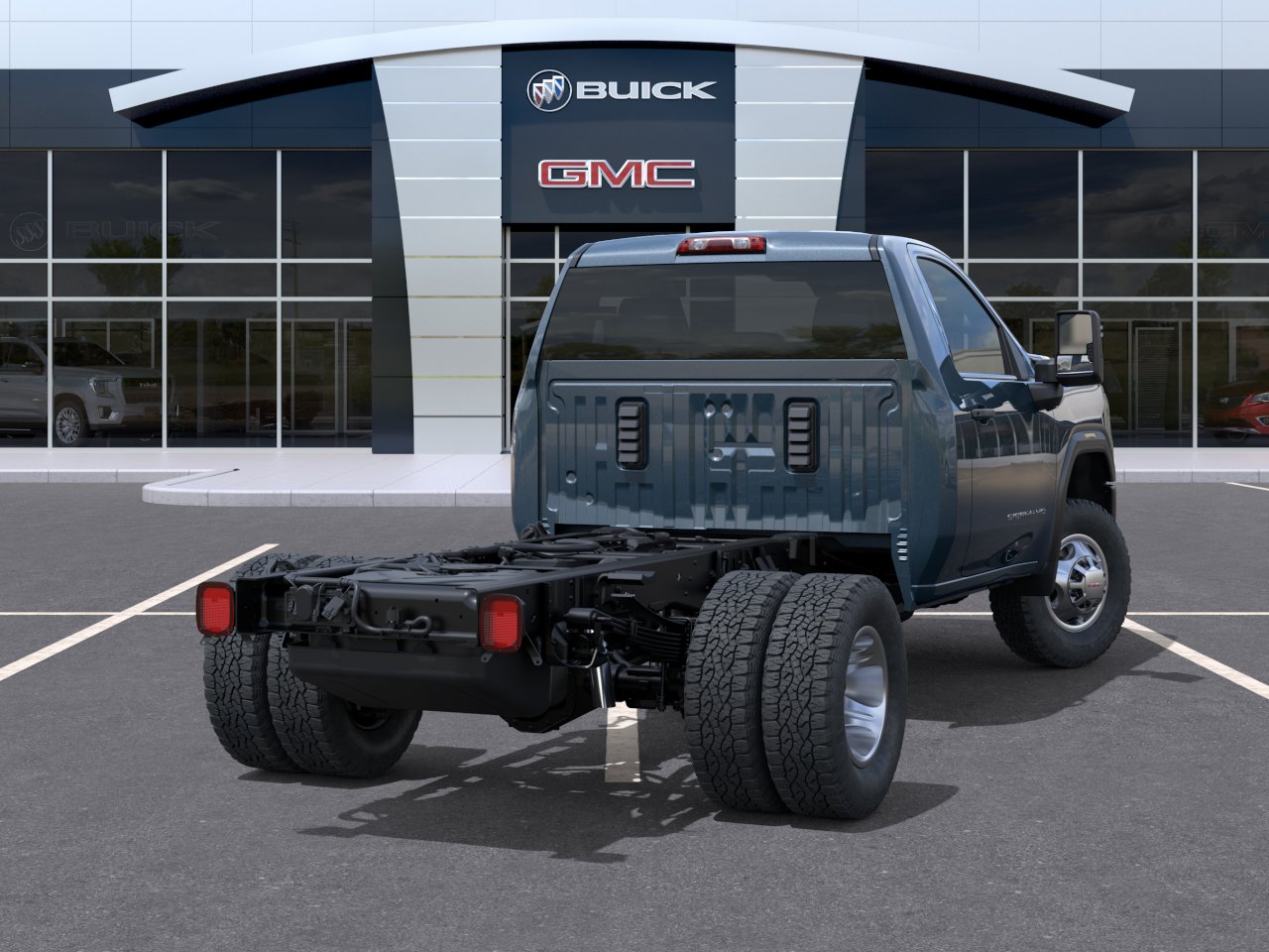 2026 GMC Sierra 3500 Chassis Cab Pro - Photo 28