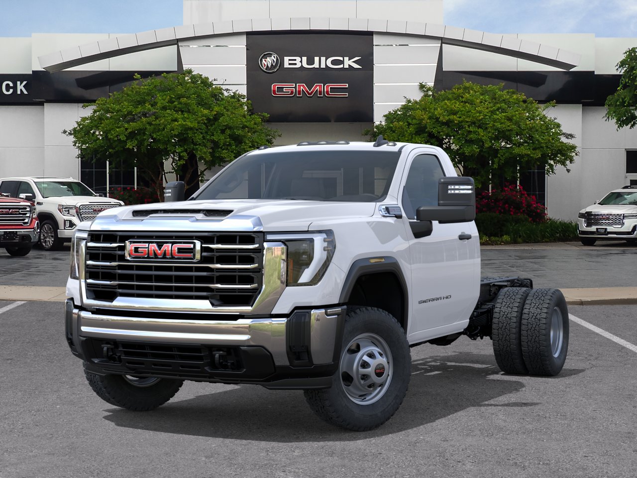 New 2025 Summit White GMC Pro image 31