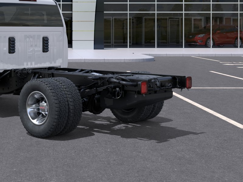 New 2026 Summit White GMC Pro image 38