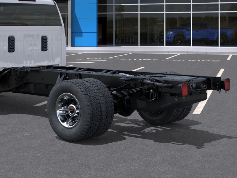 New 2026 Summit White GMC SLE image 14
