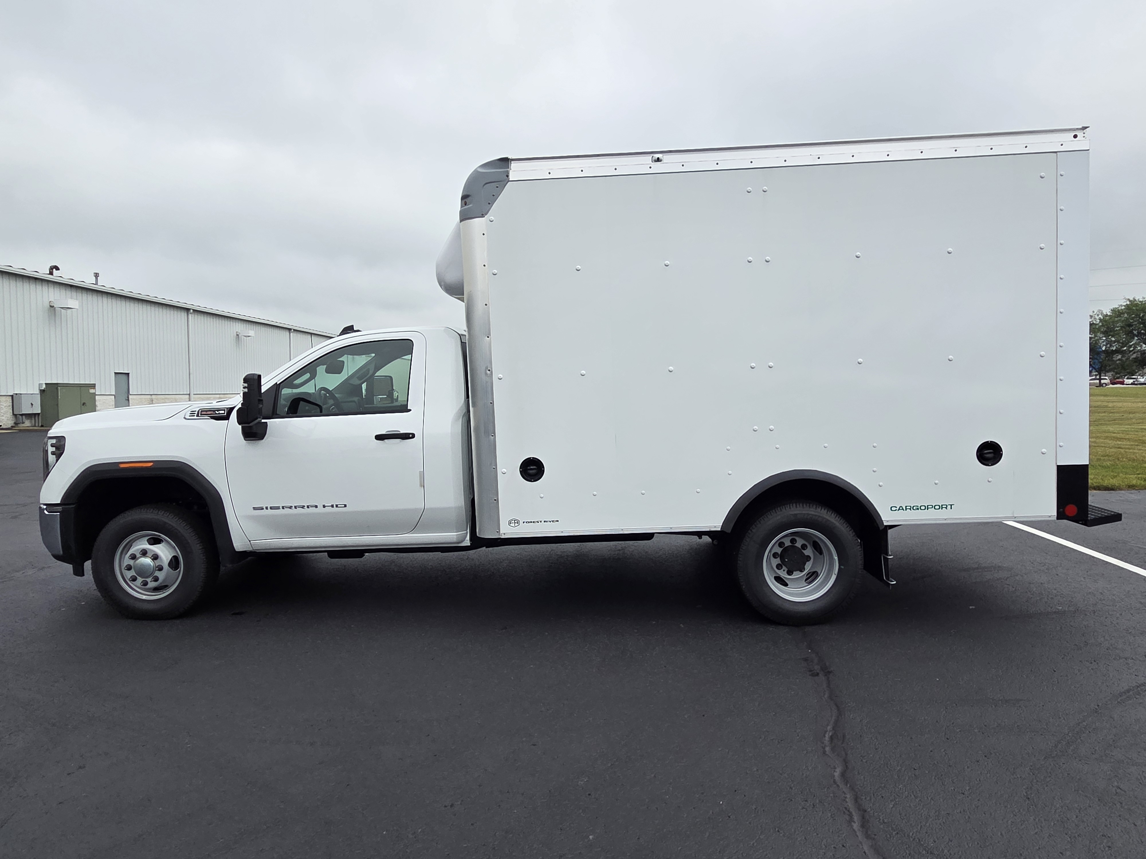 2026 GMC Sierra 3500 Chassis Cab Pro - Photo 25