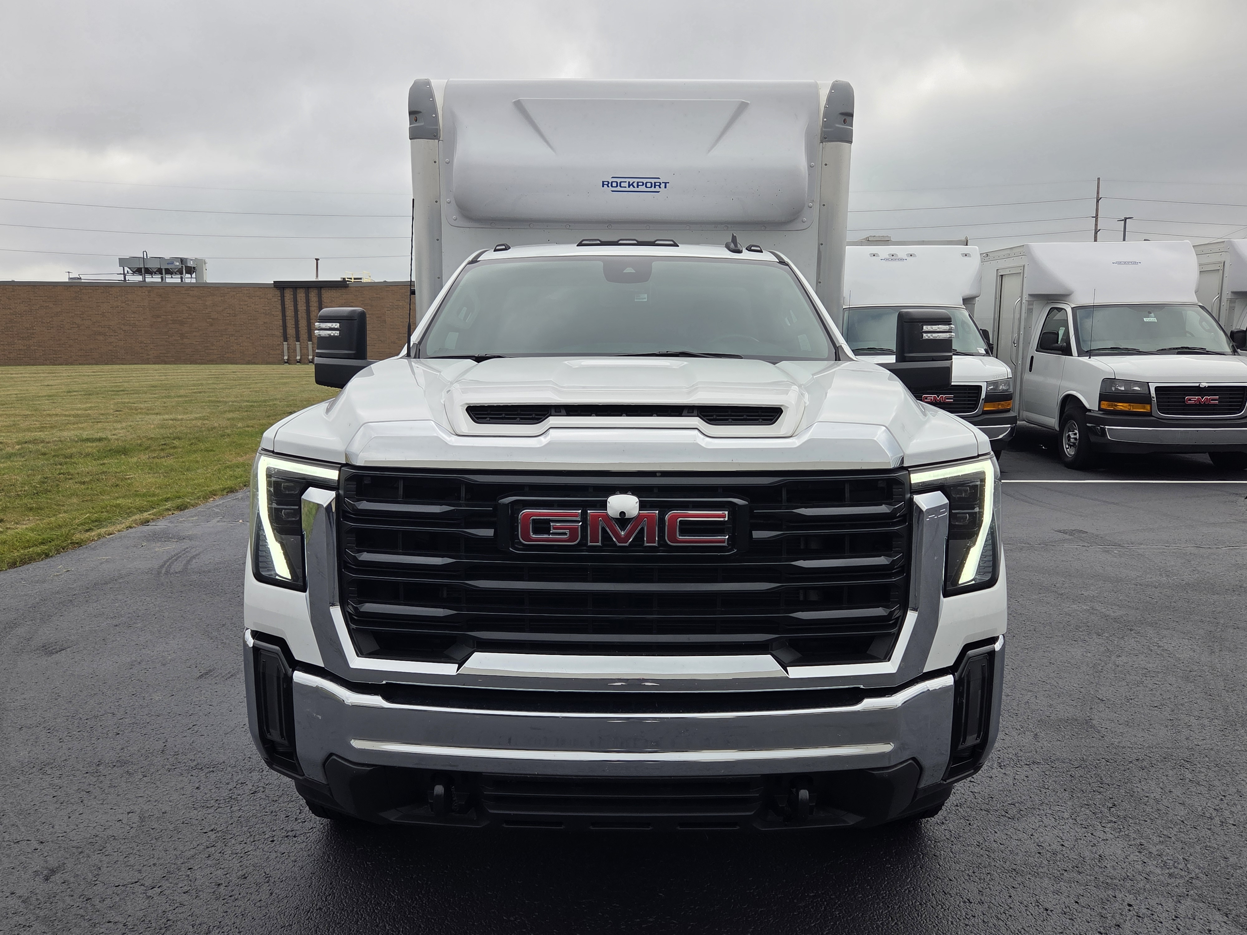 2026 GMC Sierra 3500 Chassis Cab Pro - Photo 41