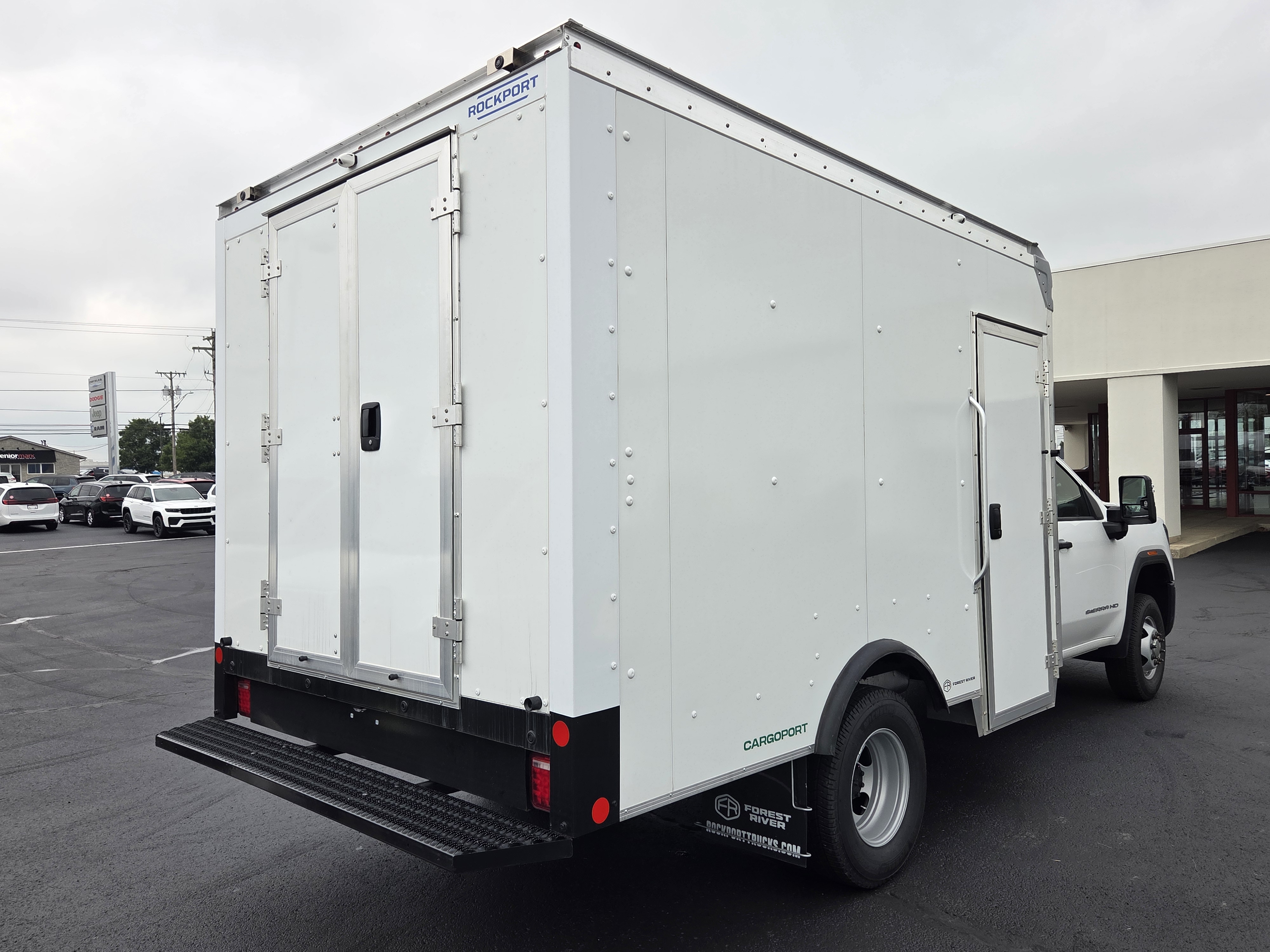 2026 GMC Sierra 3500 Chassis Cab Pro - Photo 38