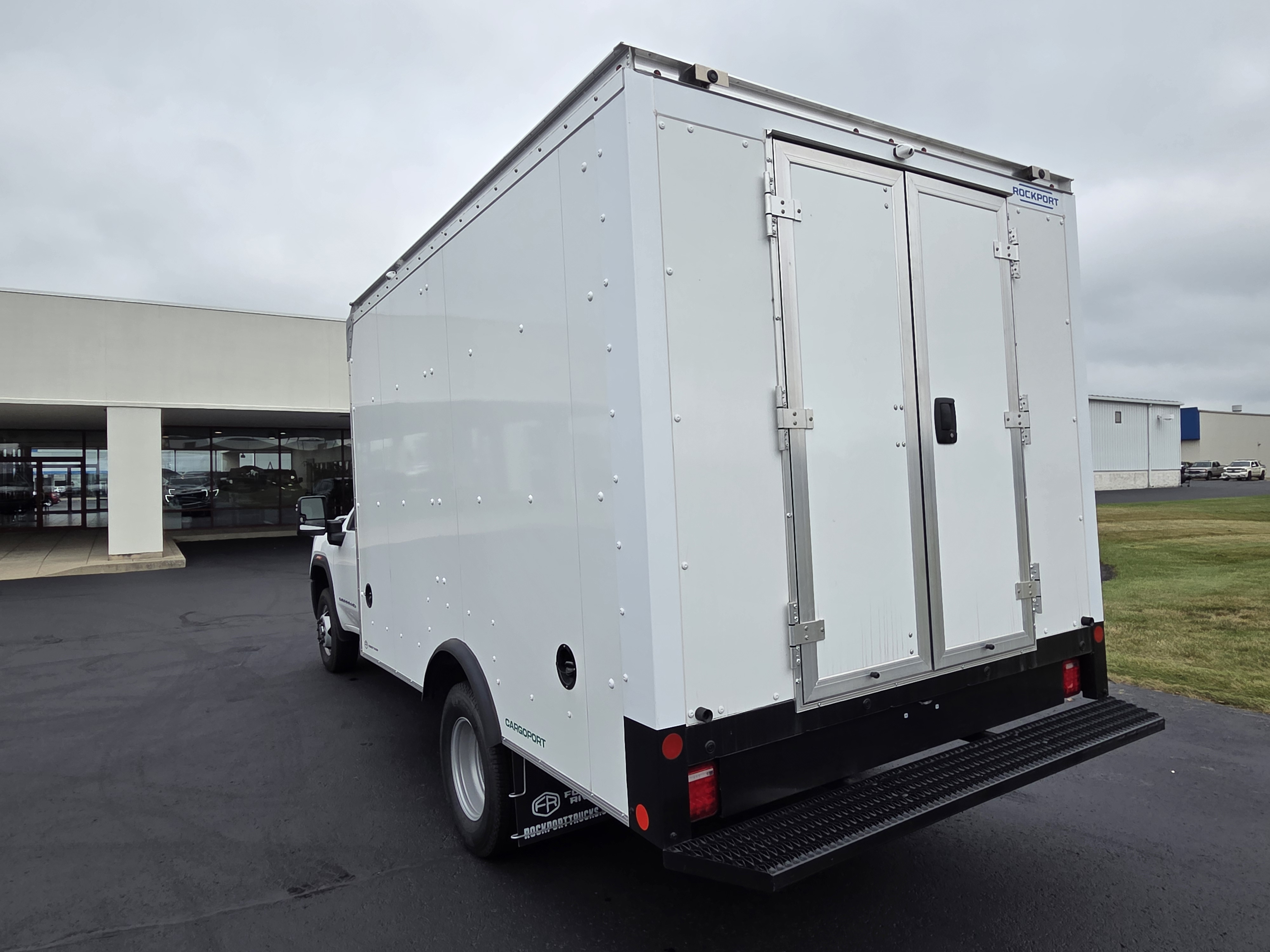 2026 GMC Sierra 3500 Chassis Cab Pro - Photo 36