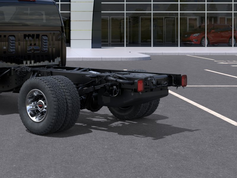 New 2026 Onyx Black GMC SLE image 38