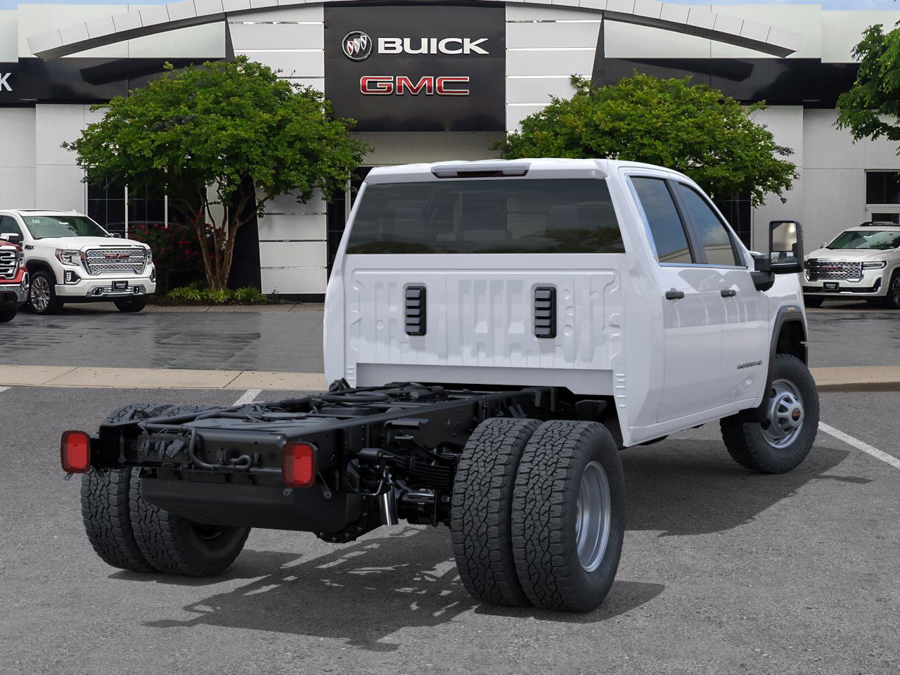 2025 Gmc Sierra 3500 HD Pro photo 2