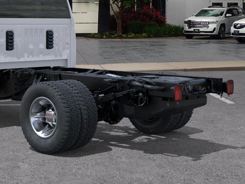 New 2026 Summit White GMC Pro image 41