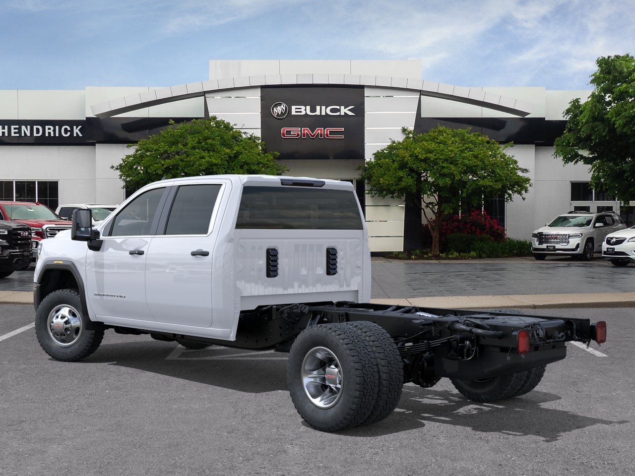 New 2026 Summit White GMC Pro image 28