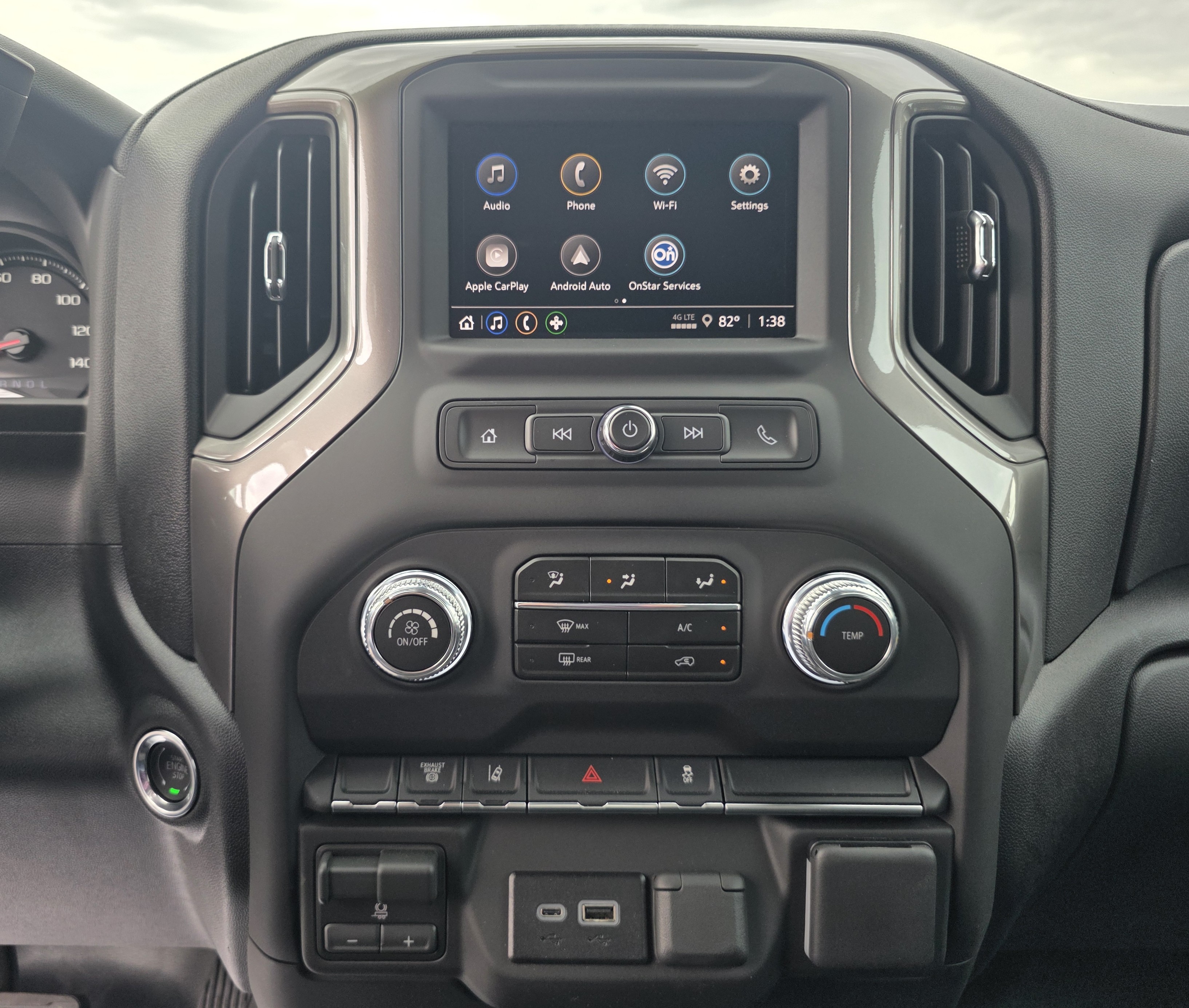 2026 GMC Sierra 3500 Chassis Cab Pro - Photo 17