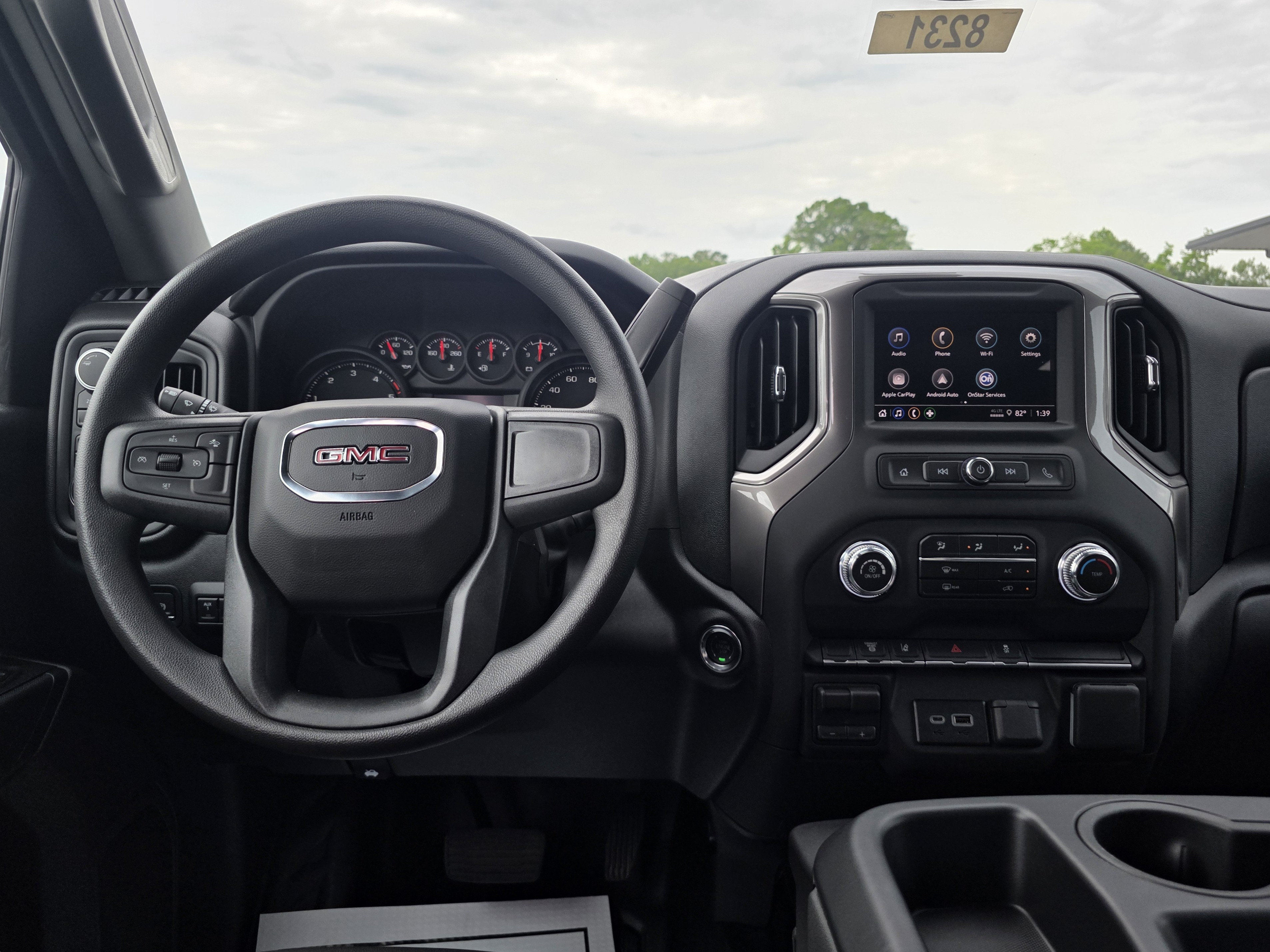 2026 GMC Sierra 3500 Chassis Cab Pro - Photo 15
