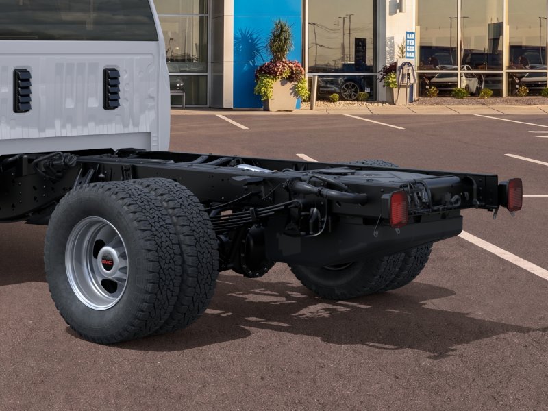 2025 GMC Sierra 3500 Chassis Cab Pro - Photo 39