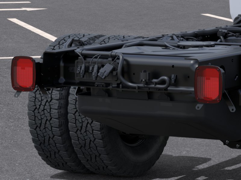 New 2026 Summit White GMC Pro image 11