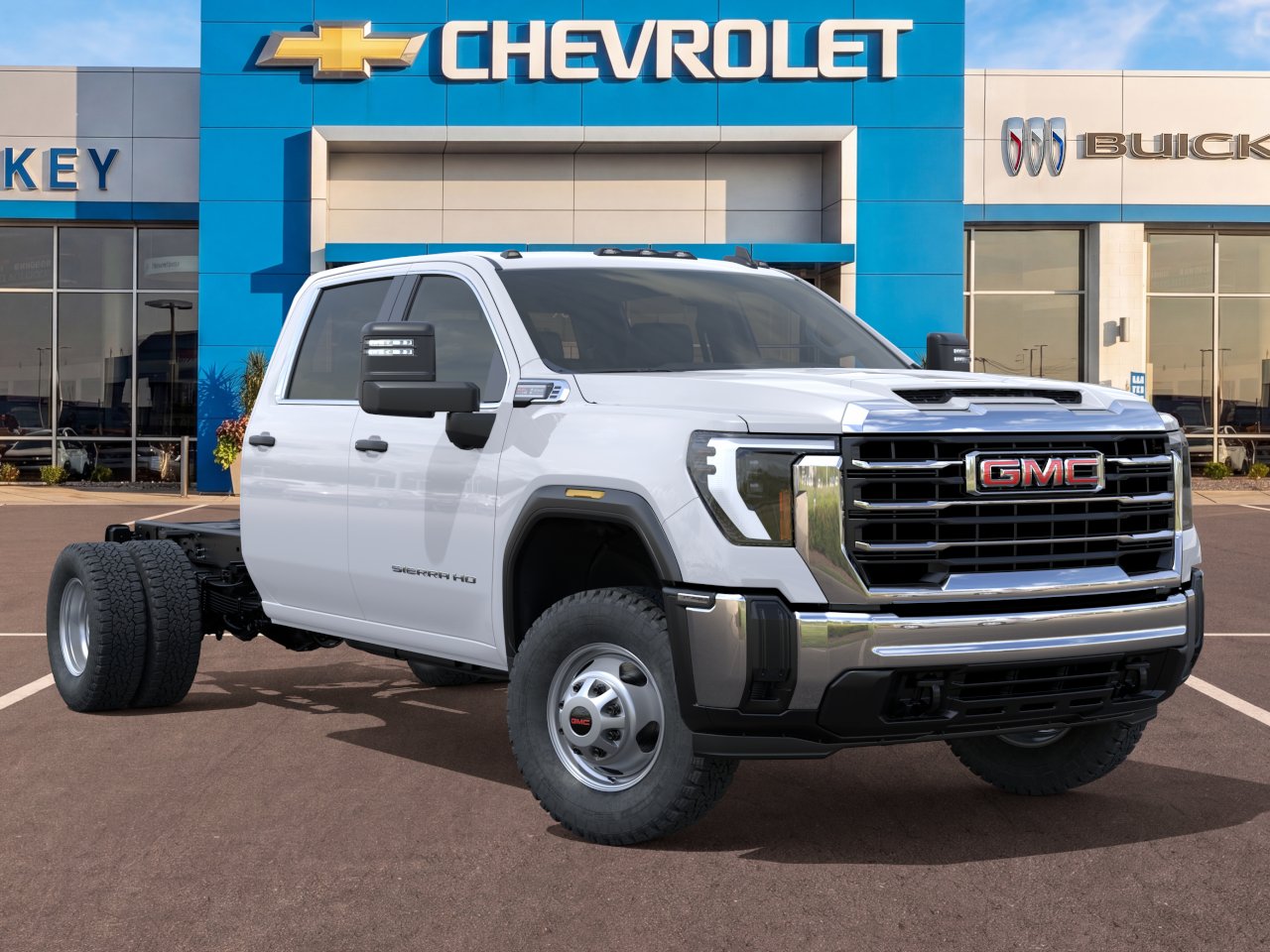2025 GMC Sierra 3500 Chassis Cab Pro - Photo 32