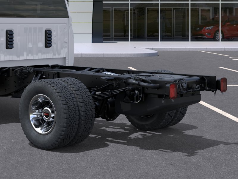 New 2026 Summit White GMC SLE image 38
