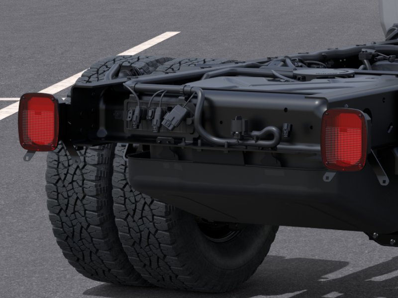New 2026 Sterling Metallic GMC SLE image 11