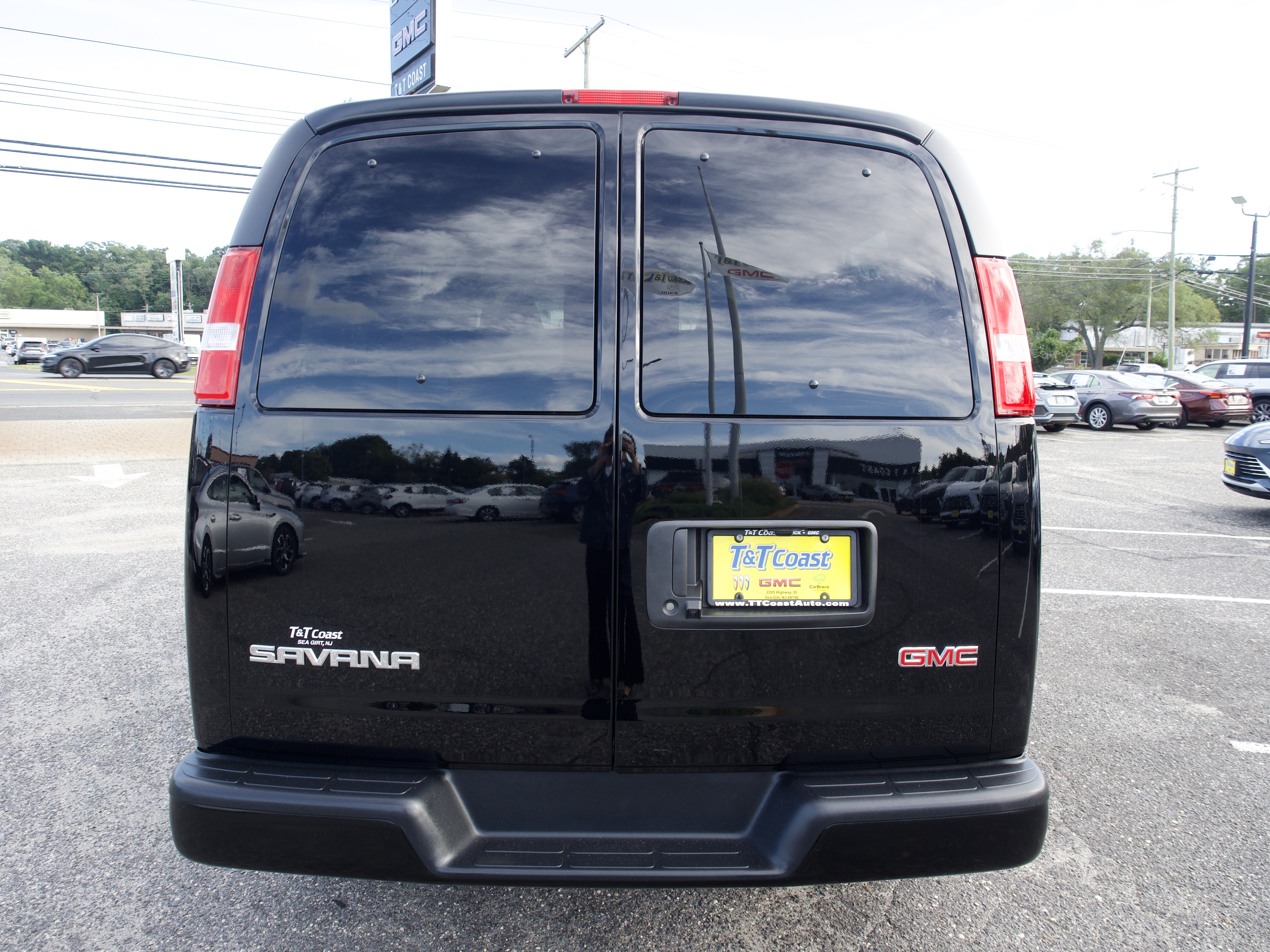 2026 GMC Savana Passenger LS - Photo 7