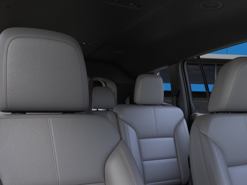New 2026 Glacier White Tricoat GMC Elevation image 48