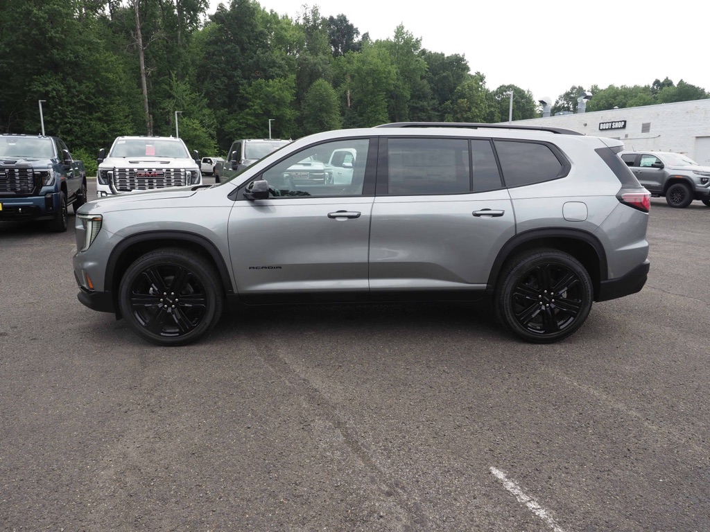 New 2026 Sterling Metallic GMC Elevation image 5