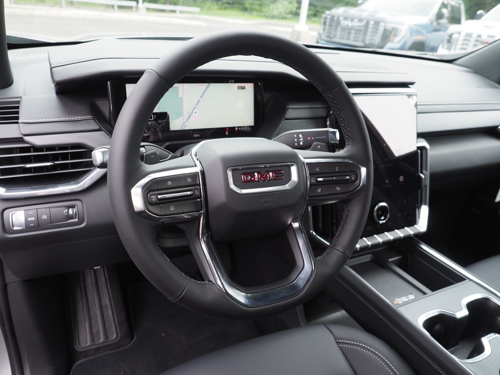 New 2026 Sterling Metallic GMC Elevation image 13