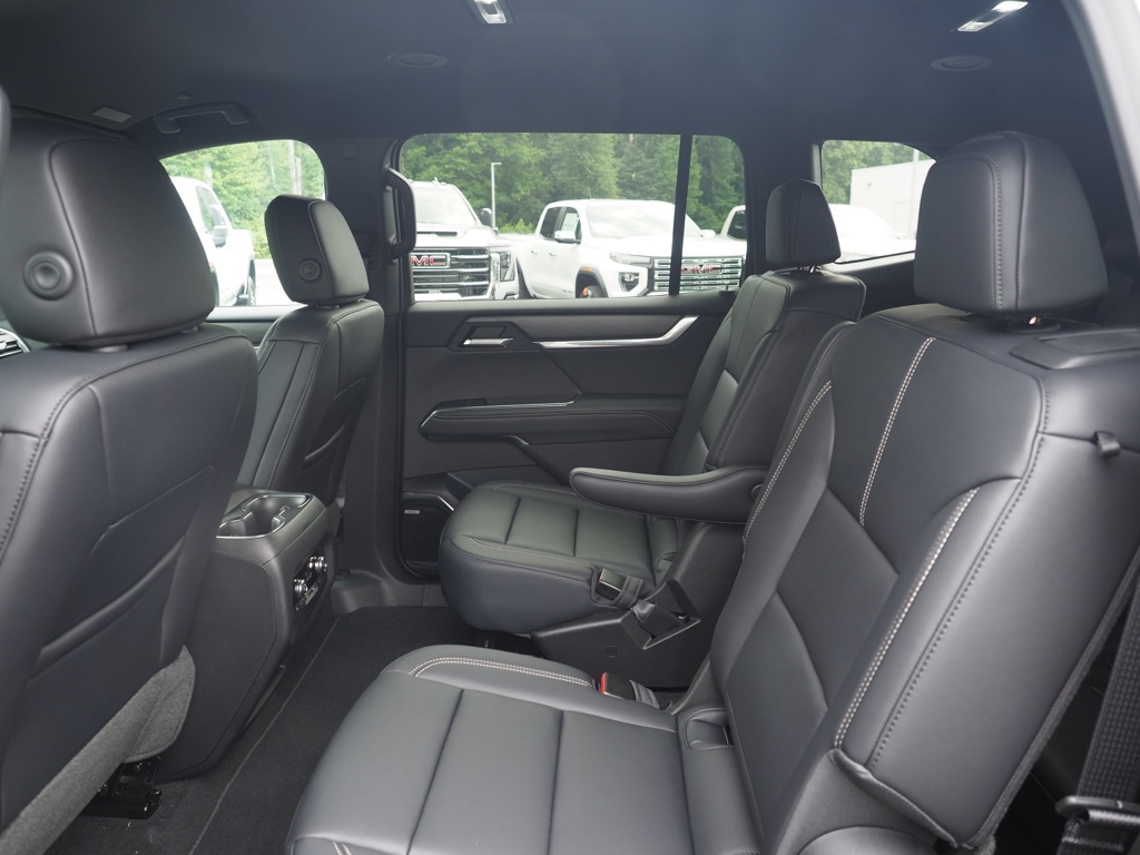 New 2026 Sterling Metallic GMC Elevation image 15