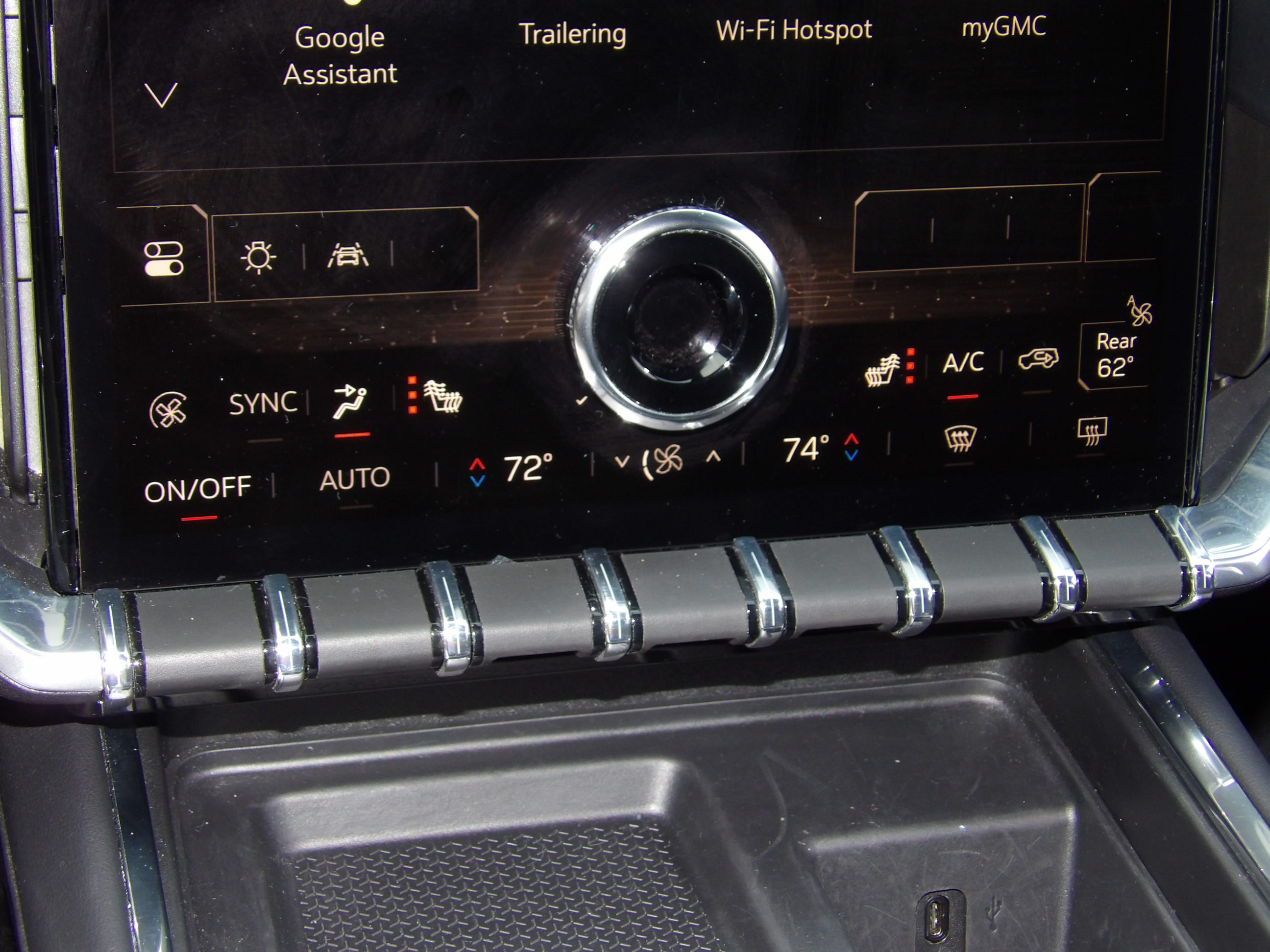 2025 Gmc Acadia Elevation photo 3