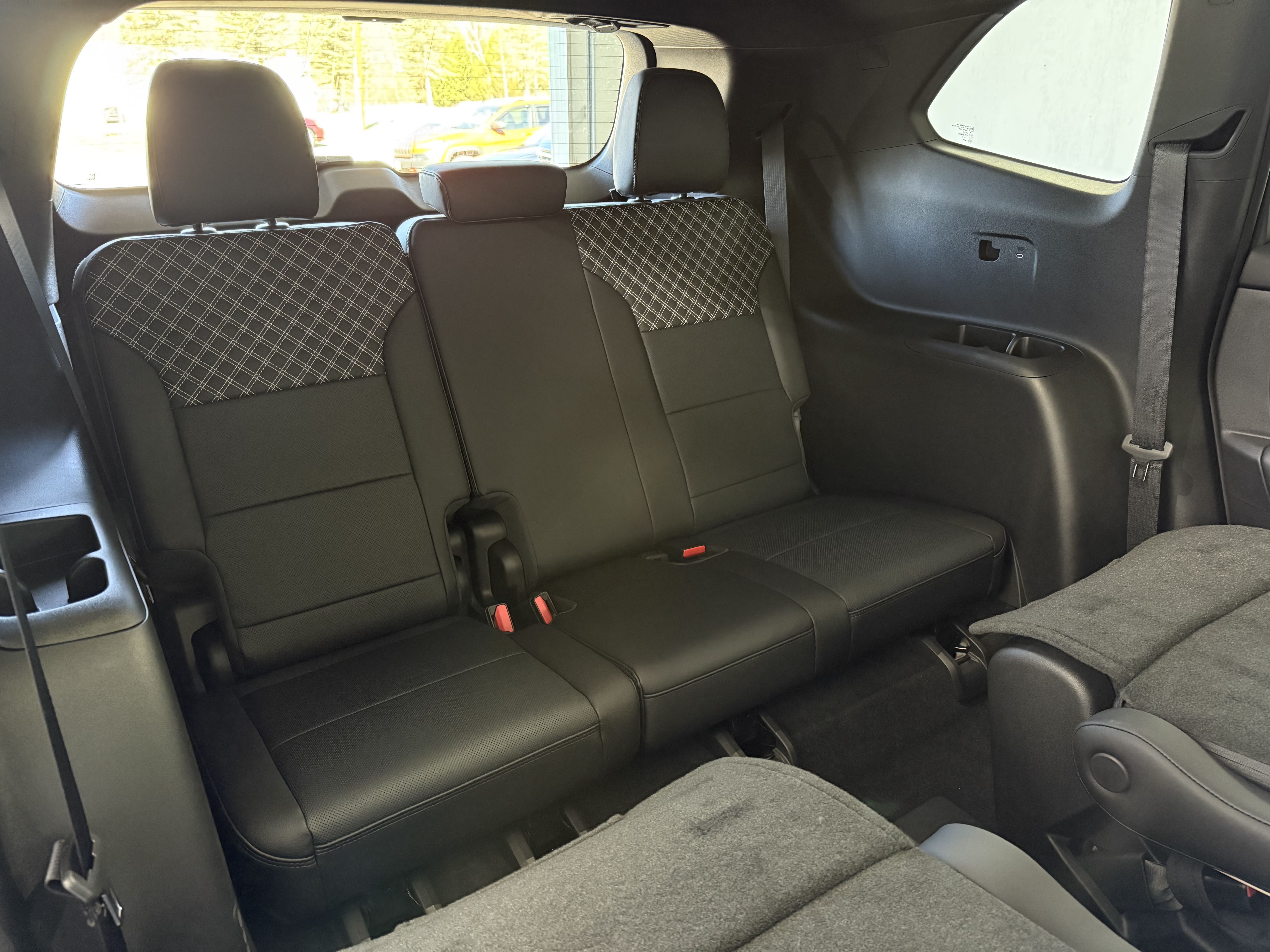 2025 GMC Acadia Denali - Photo 54