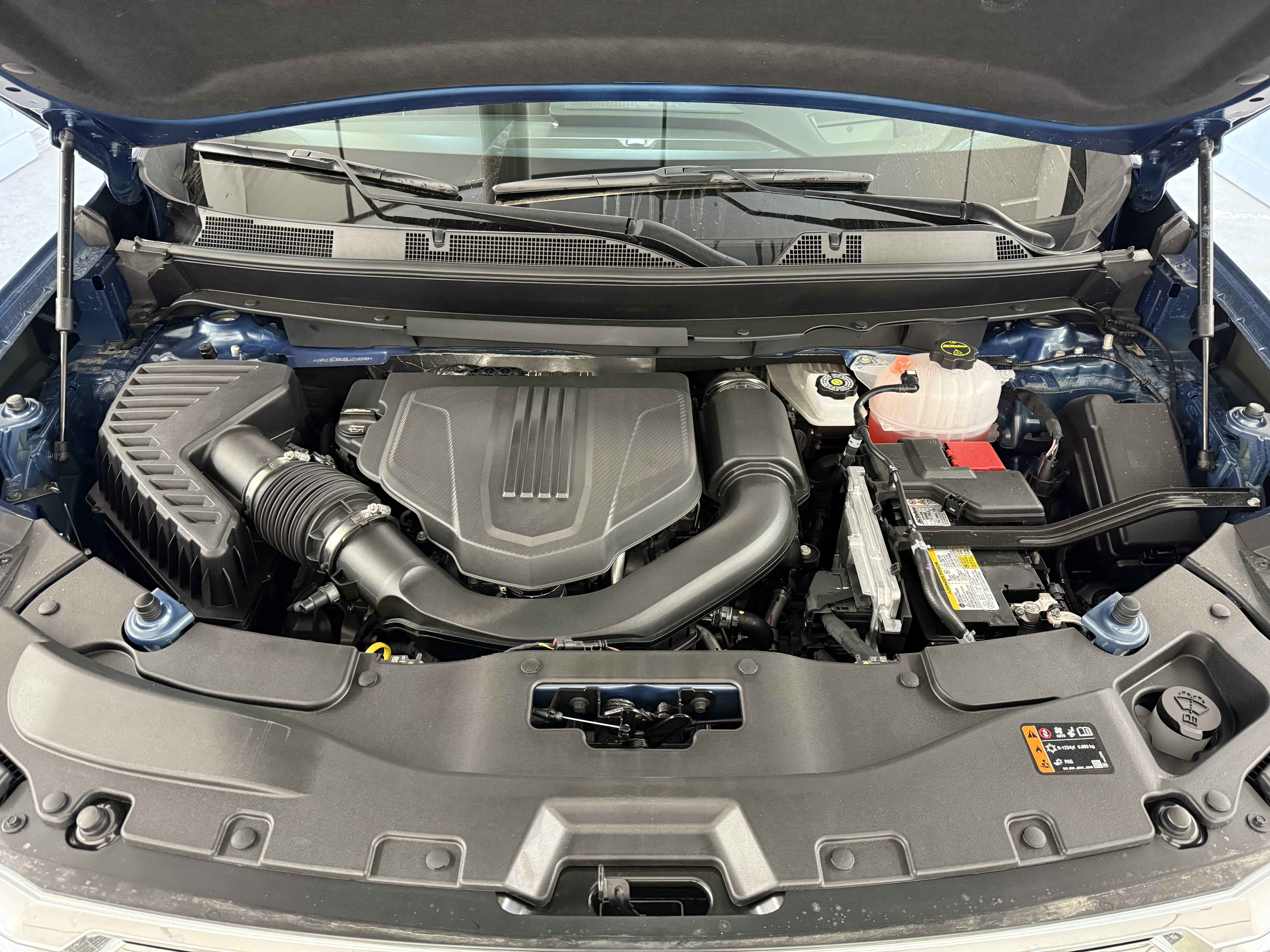 2025 GMC Acadia Denali - Photo 10