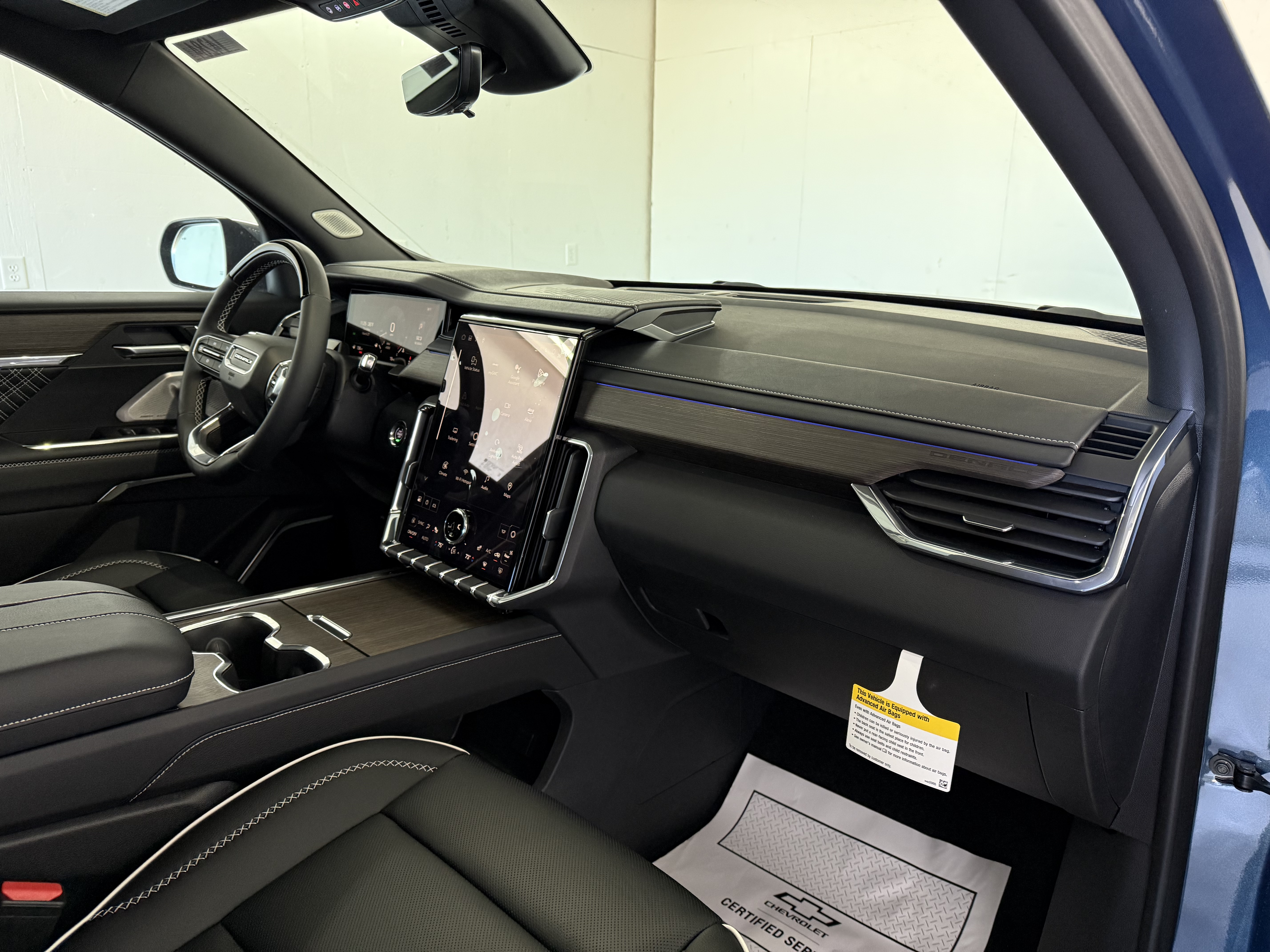 2025 GMC Acadia Denali - Photo 33