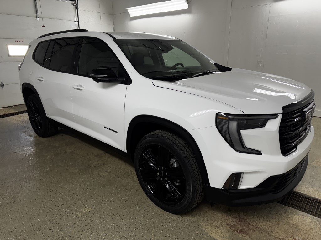 2026 GMC Acadia Elevation AWD's photo