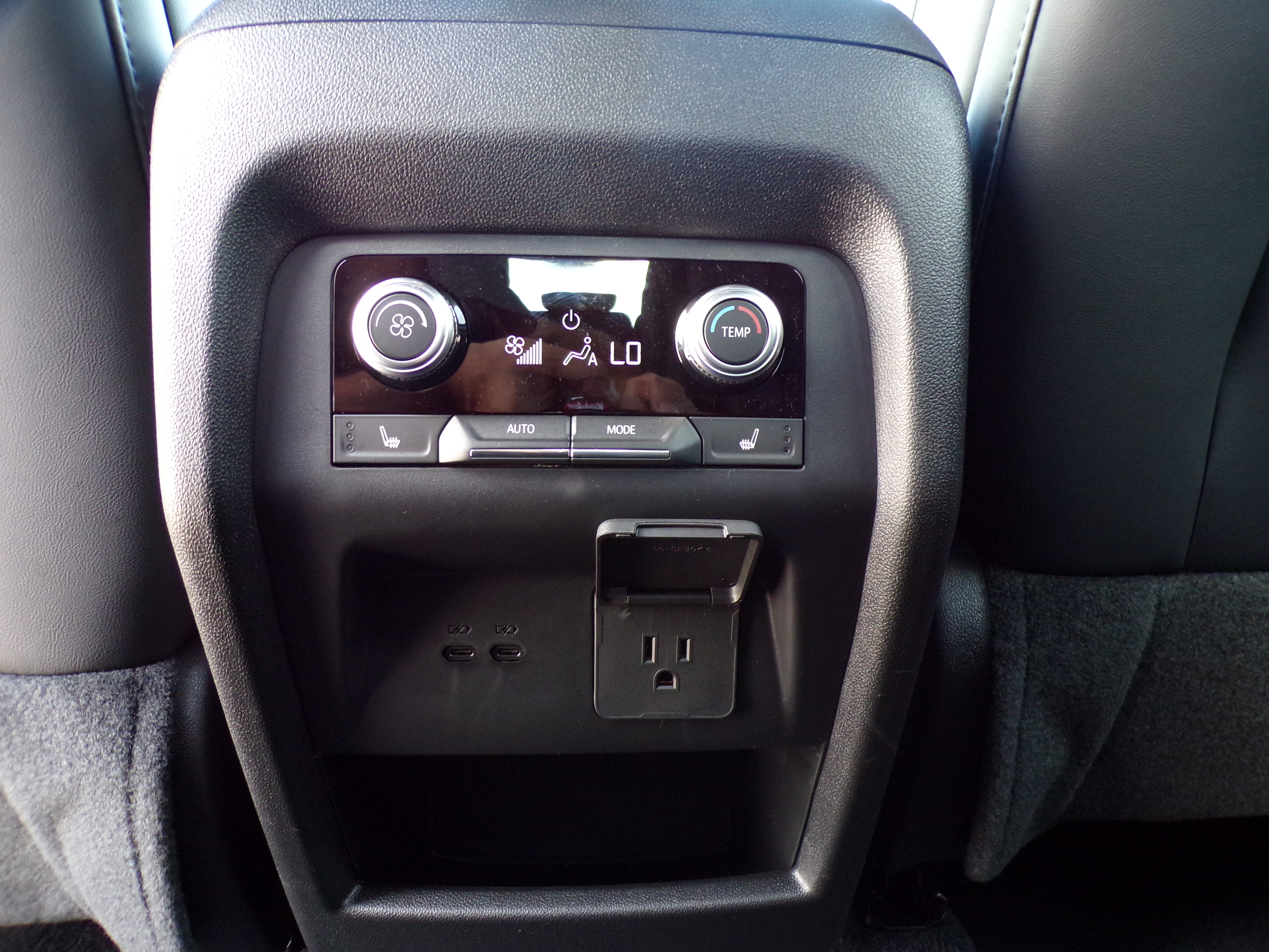 2026 GMC Acadia Elevation - Photo 15
