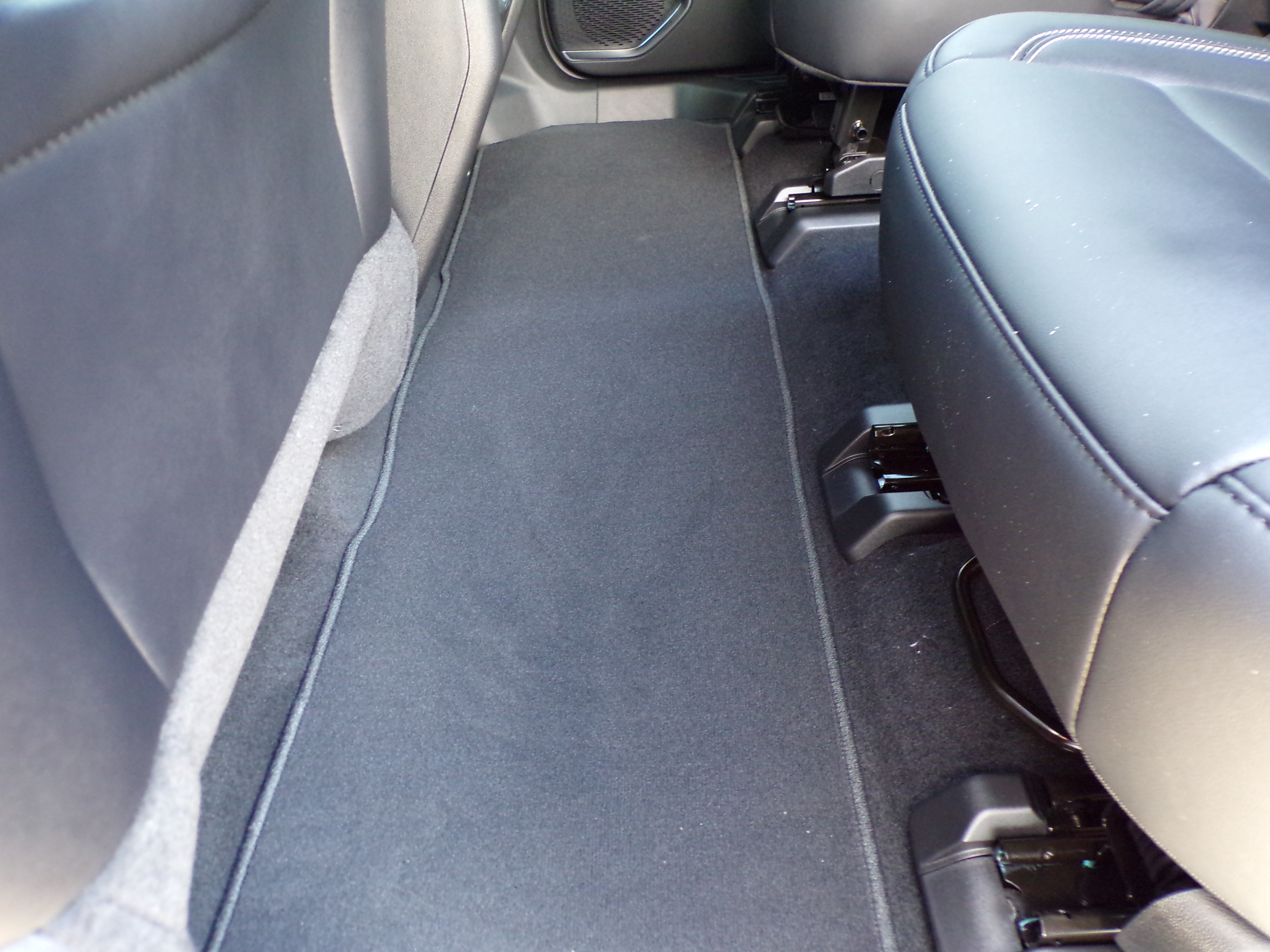 2026 GMC Acadia Elevation - Photo 13