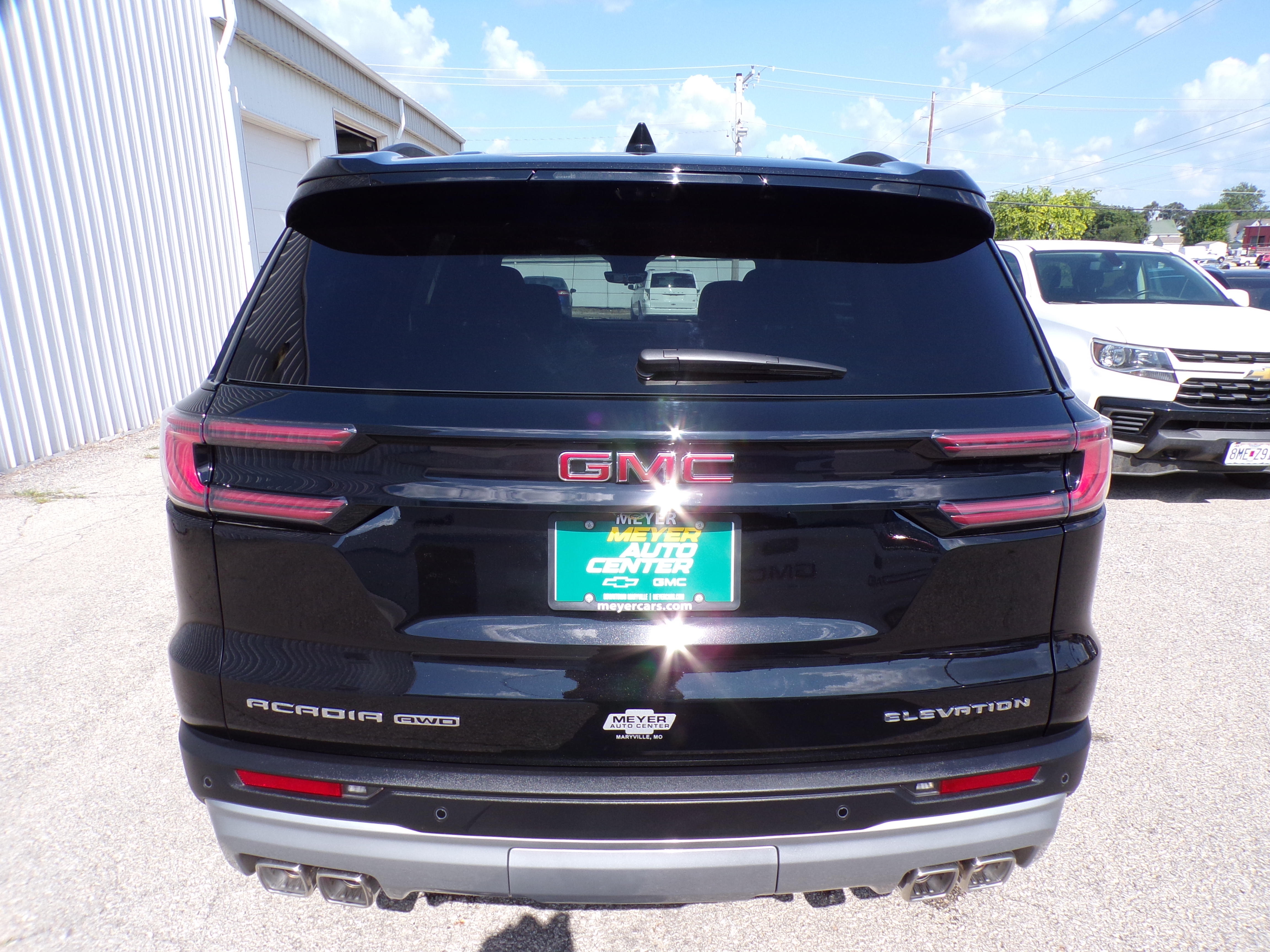 2026 GMC Acadia Elevation - Photo 7