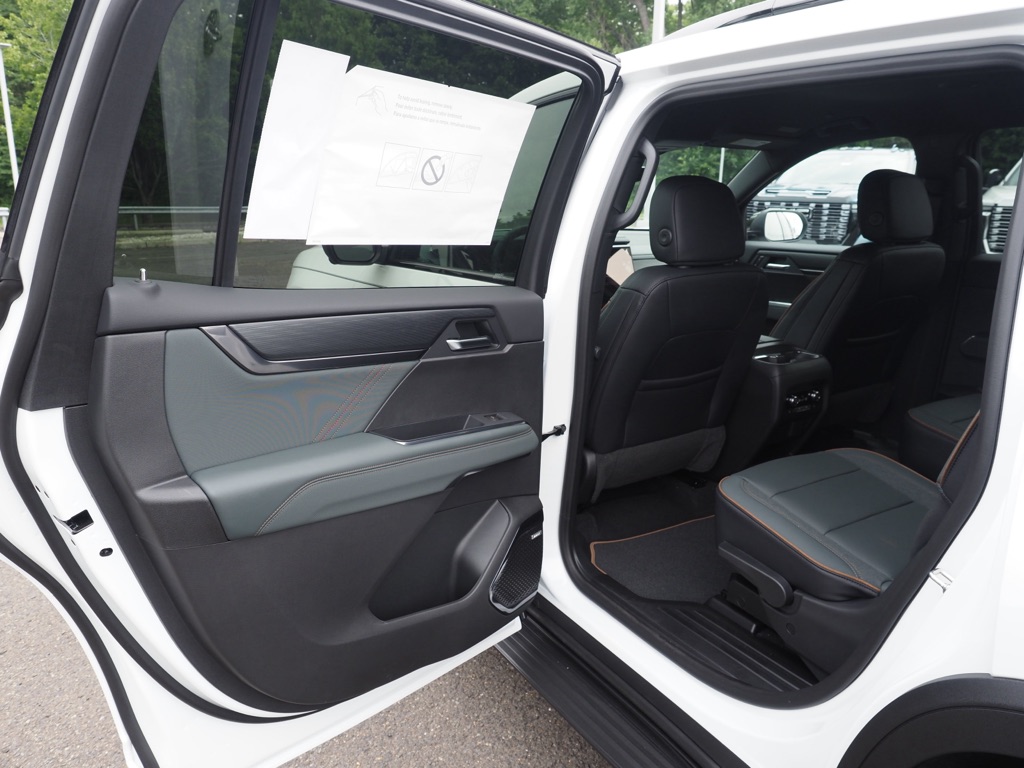 2026 GMC Acadia AT4 - Photo 14