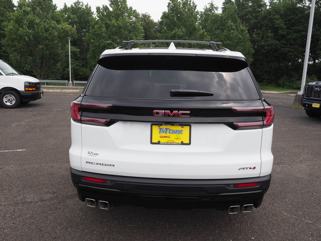 2026 GMC Acadia AT4 - Photo 8