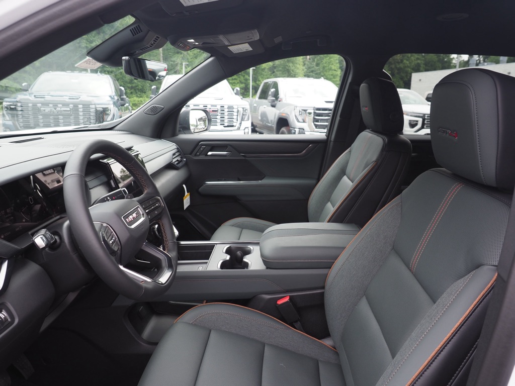 2026 GMC Acadia AT4 - Photo 11