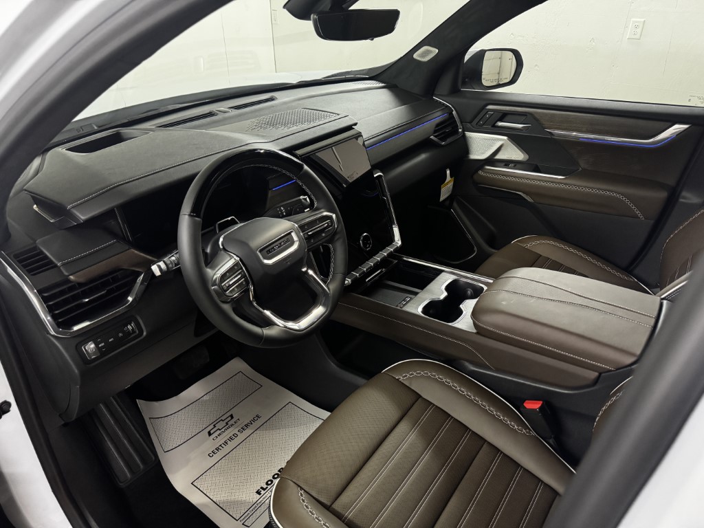 2026 GMC Acadia Denali Ultimate - Photo 15