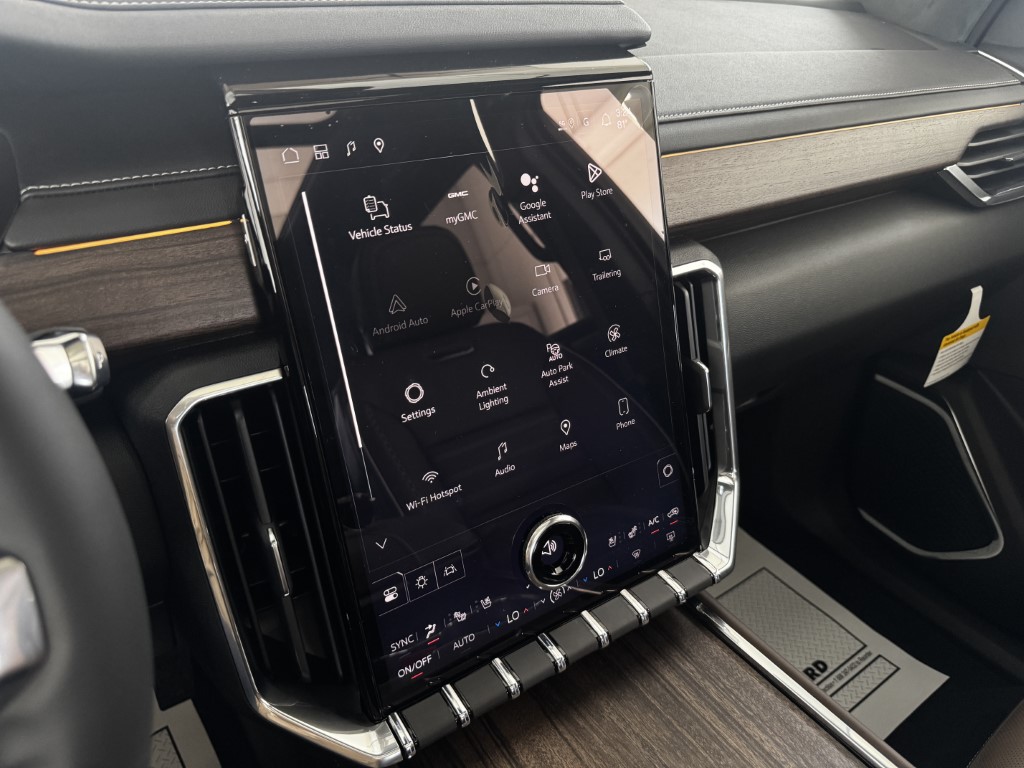 2026 GMC Acadia Denali Ultimate - Photo 30