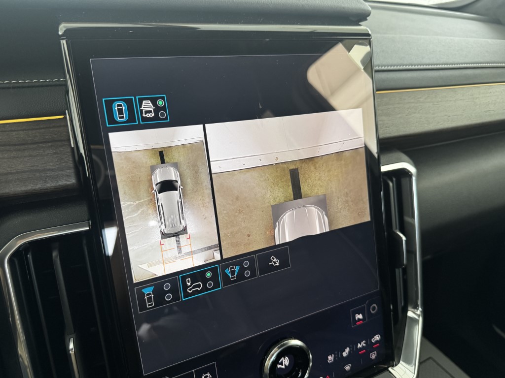 2026 GMC Acadia Denali Ultimate - Photo 49